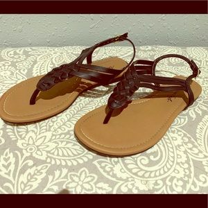 5.5 American Eagle sandals